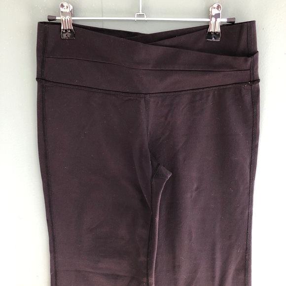 Lululemon Astro Flare Yoga Pants Solid Black Sz 6 - Picture 3 of 6